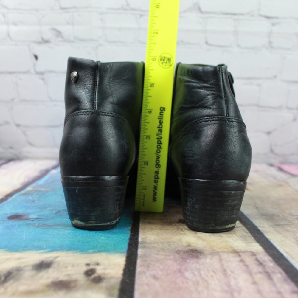 Ariat Leatehr Pull On Block Heel Ankle Bootie Sz 8 - Picture 6 of 9